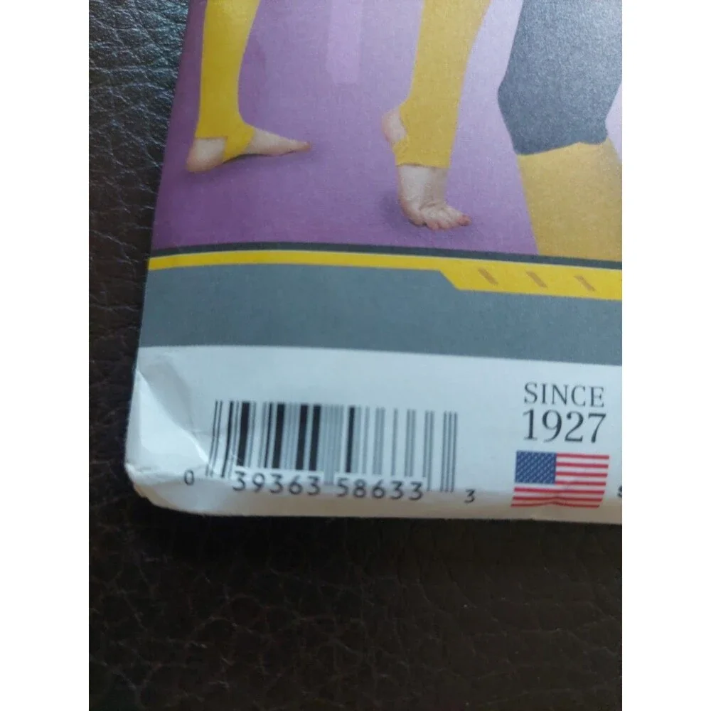 Simplicity Pattern 8633 A Bat Girl Knit Sports Bra 30A 44G  UNCUT